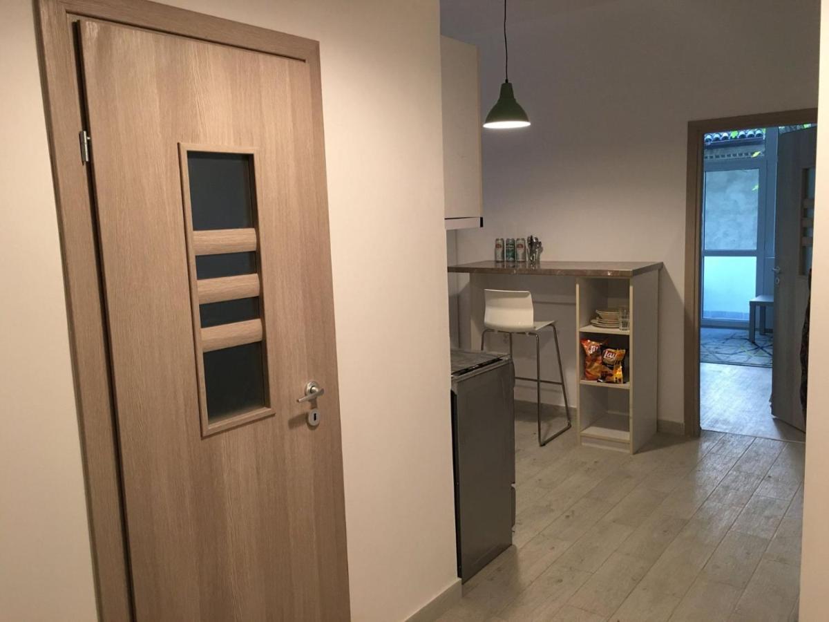 Relaxing Apartment And Great Location Boekarest Buitenkant foto