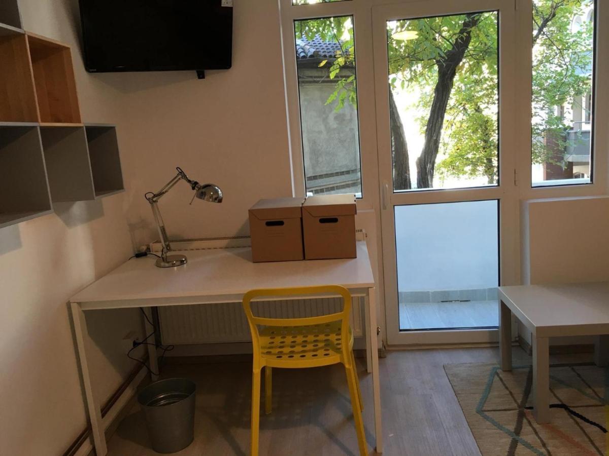 Relaxing Apartment And Great Location Boekarest Buitenkant foto