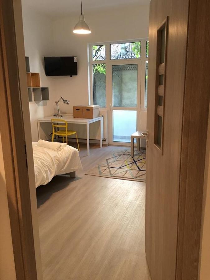 Relaxing Apartment And Great Location Boekarest Buitenkant foto